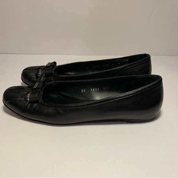Salvatore Ferragamo leather flats - Picture 4 of 10